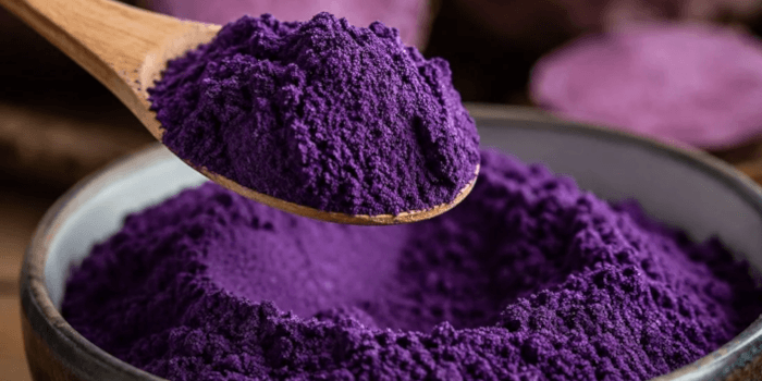 Schale mit Ube Pulver Ube Pulver Küche